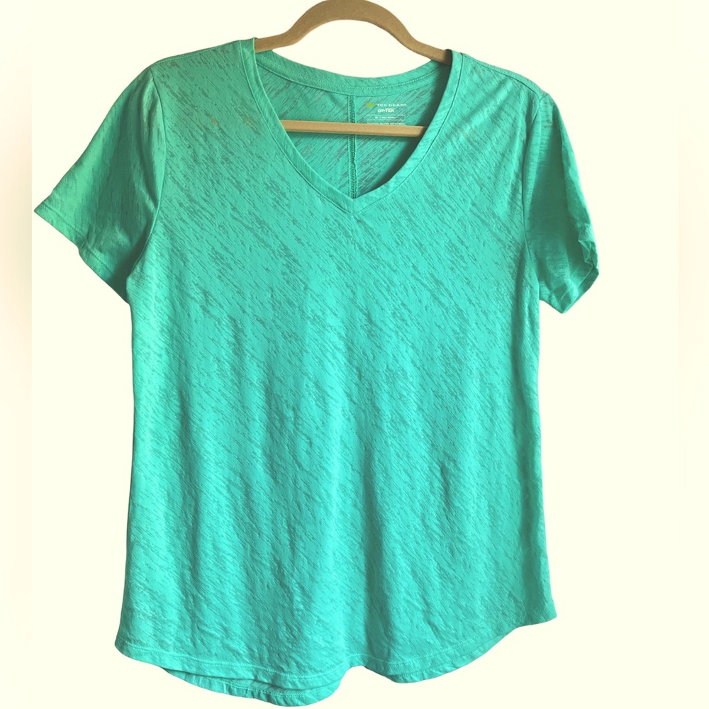 Tek Gear Dry Tek tee shirt Size M